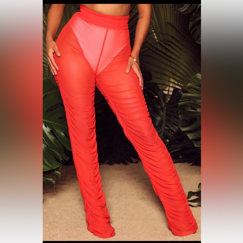 Rouge cover a swim pant